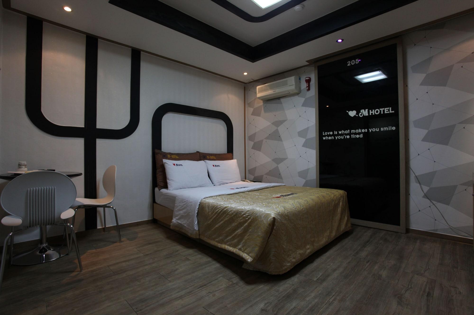 M Motel Songtan Pyeongtaek Exterior photo