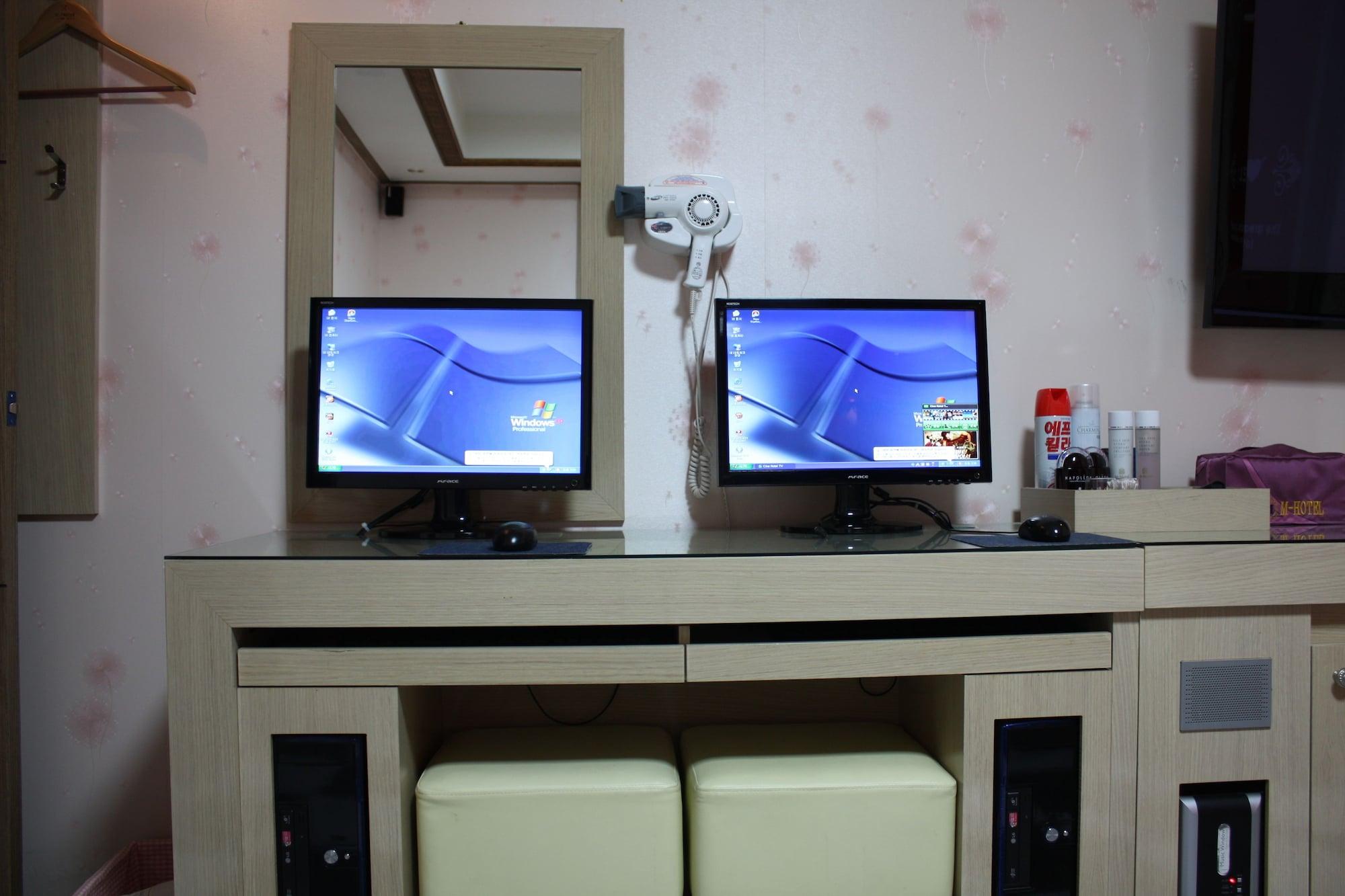 M Motel Songtan Pyeongtaek Exterior photo